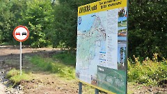 1. На месте, где находился  мемориал советским десантникам в Мерекюла после 'преноса'. Фото -  Александр Хмыров, 17 августа 2022 г.