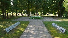 10. Ао. Кладбище. Воинское захоронение №7. Фото - Александр Хмыров, 30 июля 2025 г.