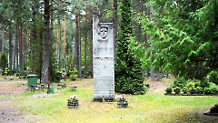3. Хаапсалу, Лесное кладбище. Памятник на месте казни в 1941 г. Фото - Александр Хмыров, 2 июля 2023 г.