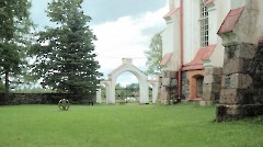 Hageri kirikuaed - vaade kiriku lõunaküljelt läänesuunas. Foto A. Rospu, 19.08.2014.