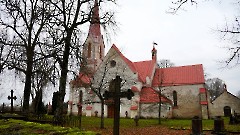 02. Юуру. Церковь Святого Михкеля. Фото- Александр Хмыров, 9 ноября 2025 г.