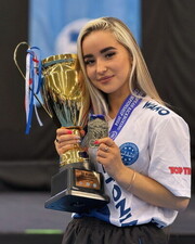 aleksandra-dzikajeva-erakogu