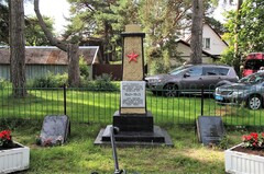 2-kharyuskij-uezd-voinskoe-zakhoronenie-4-bratskaya-mogila-v-loksa-27082017