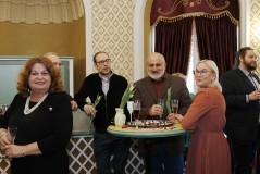 Выставка «Весенняя сублимация» в Русском театре