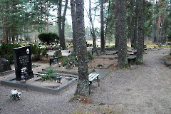 Хаапсалу. Могила Калинина Александра Сергеевича на Лесном кладбище