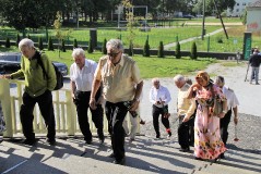 Освящение мемориальной доски в память о моряках, погибших во время Таллинского перехода