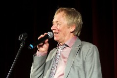 В Центре Русской Культуры состоялся поэзовечер, посвященный Игорю Северянину