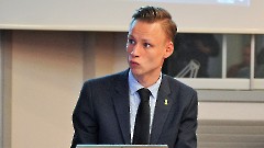 Нарве навязали ксенофобский лозунг
