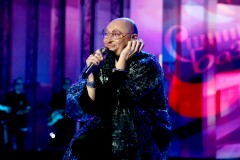 Концерт «Золотой хит» закончился на рассвете