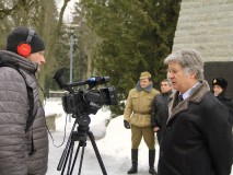 23 февраля в Таллине прошла церемония возложения цветов  к подножью памятника Воина-Освободителя