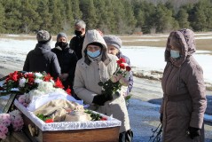 Светлану Давыдову проводили в последний путь