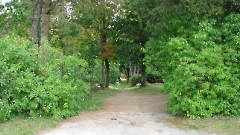 Rakvere Pauluse kalmistu.  Вид с запада на кладбищенские ворота. Фото М.Абель, дата 18.09.2009