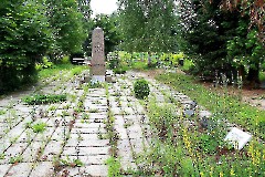 Братская могила на кладбище в Кодавере