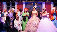 238. Бал цветов. Таллин, Кадриорг, 20 июля 2024 г. Фото - Александр Хмыров