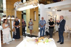 Выставка Владимира Бачу «Suvi aias ja aasal»
