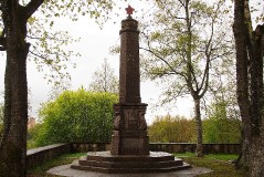 Субботник на Кладбище Эстонского стрелкового корпуса 7 мая 2019 г.