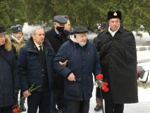 23 февраля в Таллине прошла церемония возложения цветов  к подножью памятника Воина-Освободителя