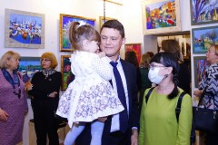 С открытия выставки Владимира Бачу «Времена года»