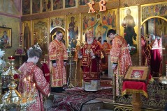 В храме Нарвской иконы Божией Матери