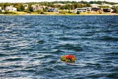 На таллинском рейде отдали дань памяти погибшим морякам