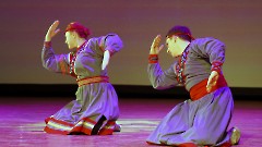 064. В Нарве стартовал фестиваль «Танцевальная мозаика». ДК Ругодив, 15 марта 2025 г. Фото - Александр Хмыров